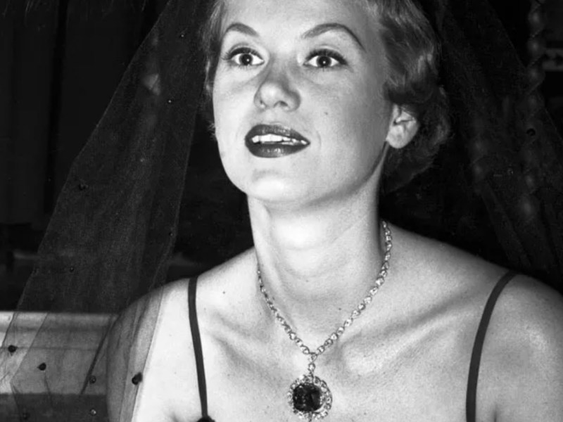 HOPE : Le diamant&nbsp;maudit